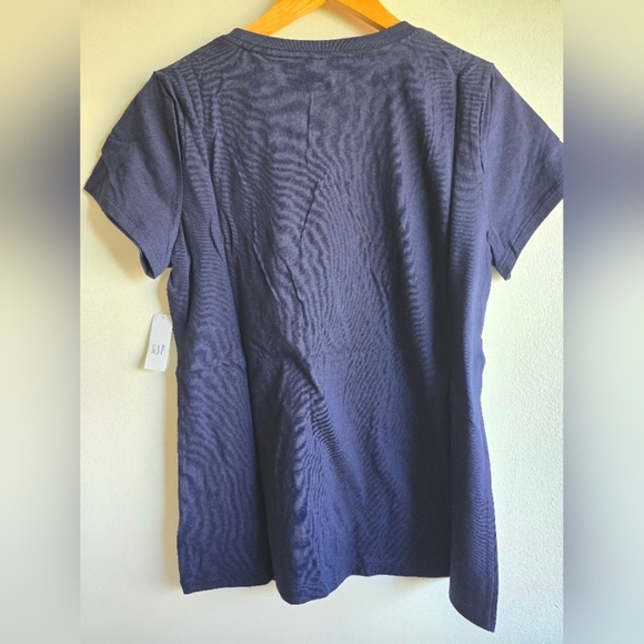 NWT! GAP, Women's Graphic Short Sleeve T-Shirt, Uniform Navy, Size Large - Picture 8 of 8